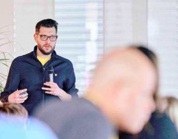 AI-Champions: Warum jede Organisation KI-Verantwortliche im Team braucht