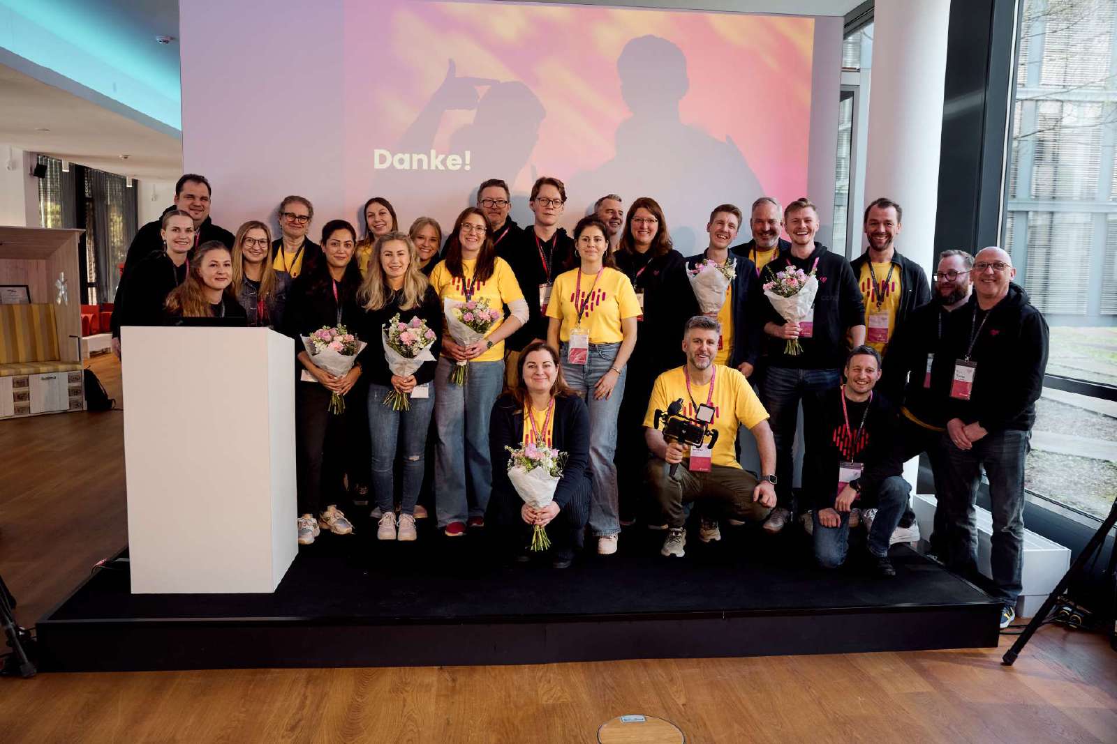 Das Perbility-Team auf der Bühne beim Abschluss des Concludis Spring Summit 2026